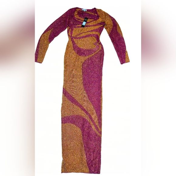 Fashion Nova Long Sleeve Metallic Swirl Maxi Dress in Magenta and Gold - Picture 3 of 3